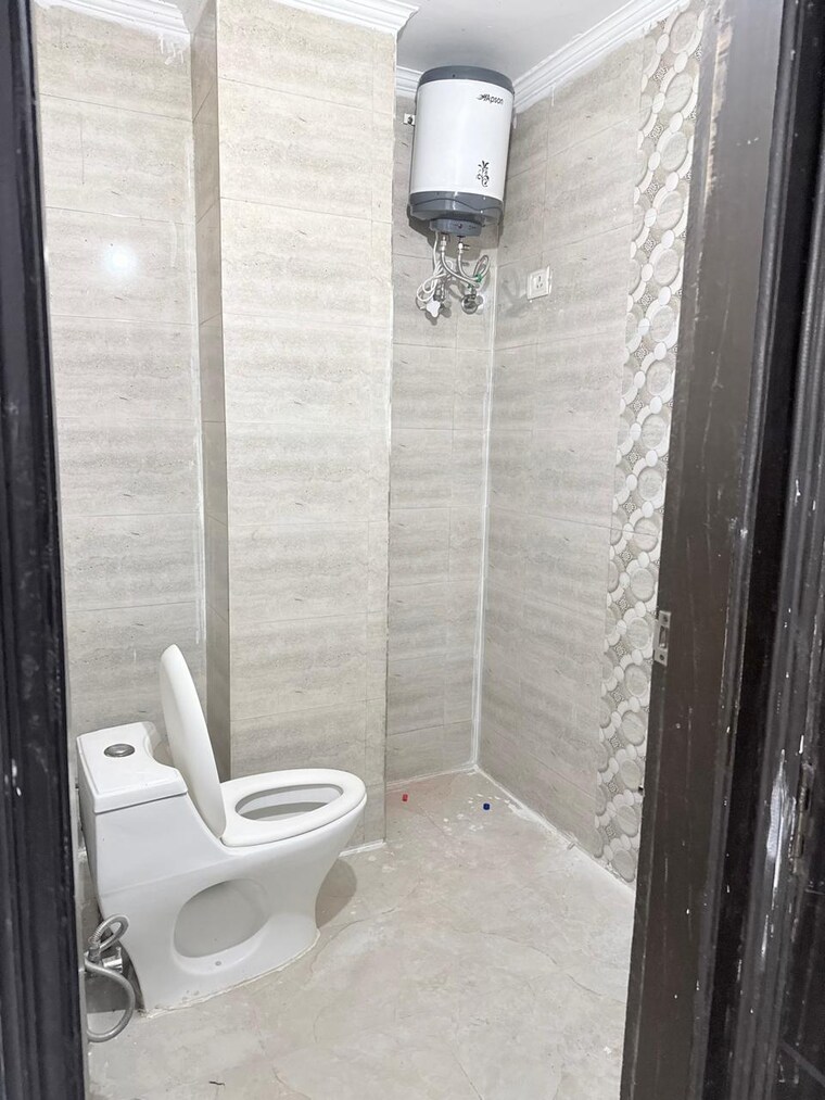Bathroom, saket 1 Bedroom 500 Sq.Ft. Apartment In Saket Delhi 9685600