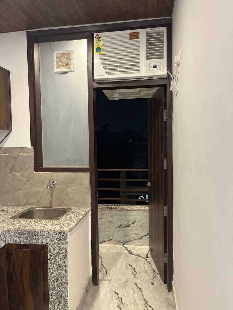 Bathroom, dlf-city-phase-iii 1 RK 420 Sq.Ft. Builder Floor In Sector 24 Gurgaon 9685594