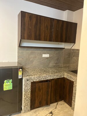 Furnished Amenities in Studio Builder Floor at DLF City Phase III, Sector 24 – for Rent