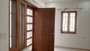 Room in 3 BHK Builder Floor at Sector 116 – for Sale