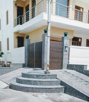 3 BHK Builder Floor For Sale in Sector 116