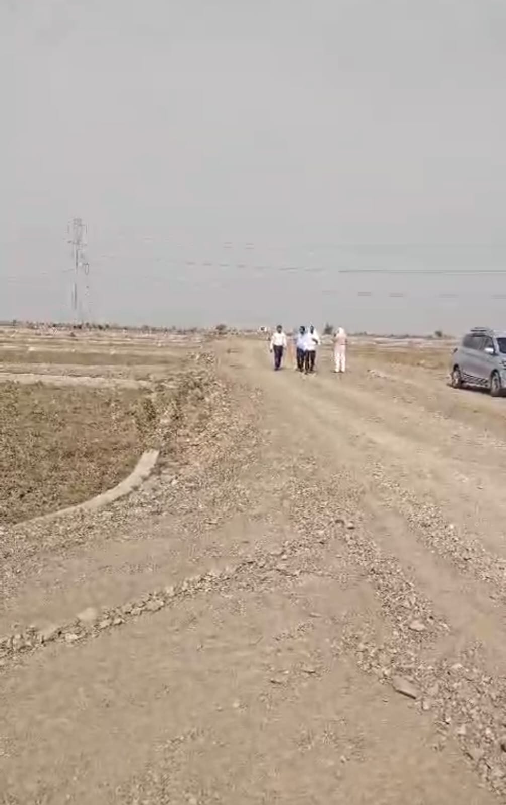 Plot For Sale in Mayur Enclave 5