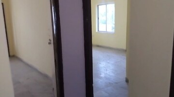 Room in 3 BHK Apartment at Lalpur – for Rent