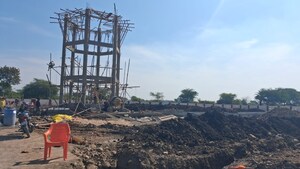  Plot – Exterior View View at Super Corridor - for Sale