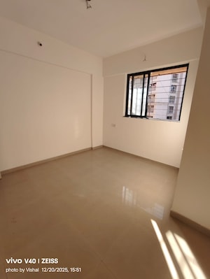 Room in 1 BHK Apartment at Puraniks City Reserva, Ghodbunder Road – for Rent
