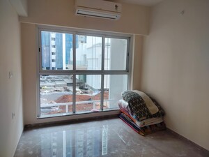Room in 1 BHK Apartment at LnT Veridian, Powai – for Rent