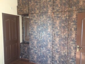 Furnished Amenities in 2 BHK Apartment at Ghani Residency, Benson Town – for Sale