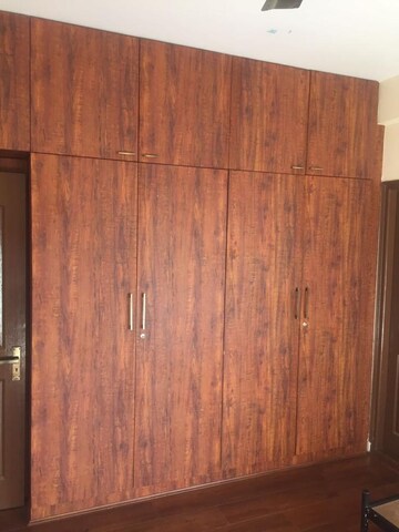 Furnished Amenities in 2 BHK Apartment at Ghani Residency, Benson Town – for Sale