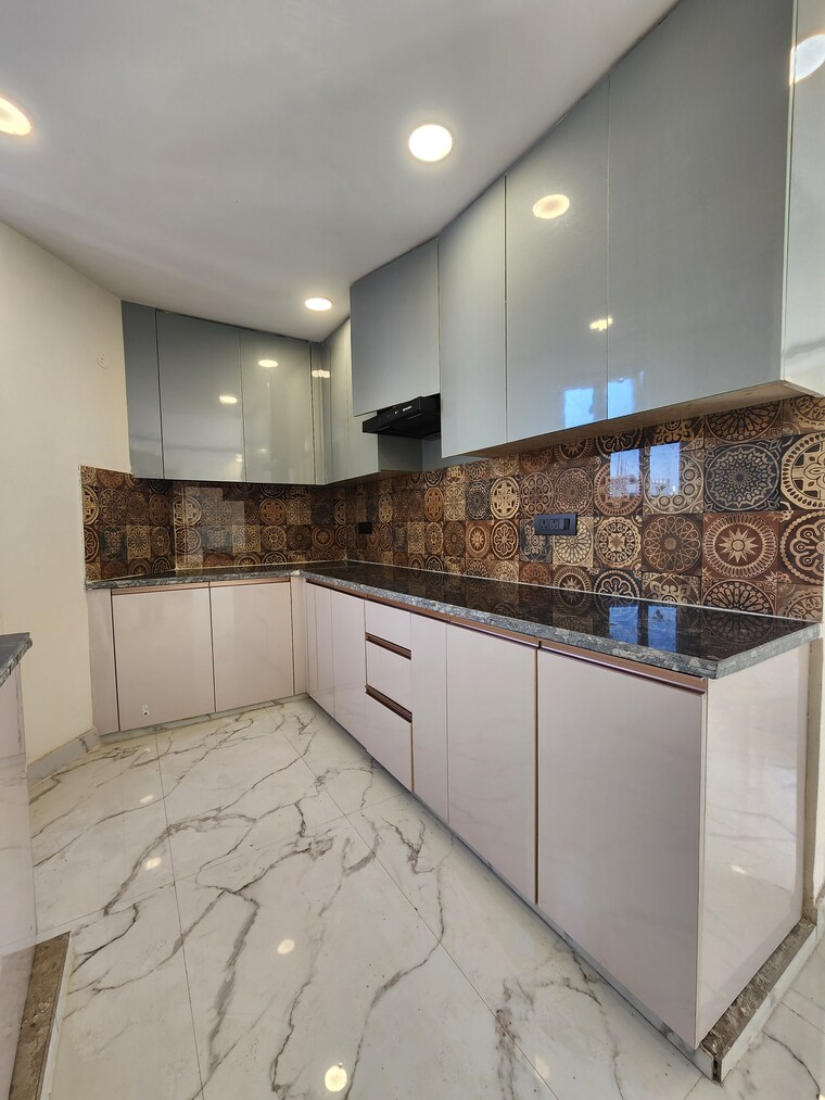 Kitchen, chattarpur 3 Bedroom 1150 Sq.Ft. Builder Floor In Chattarpur Delhi 9686064