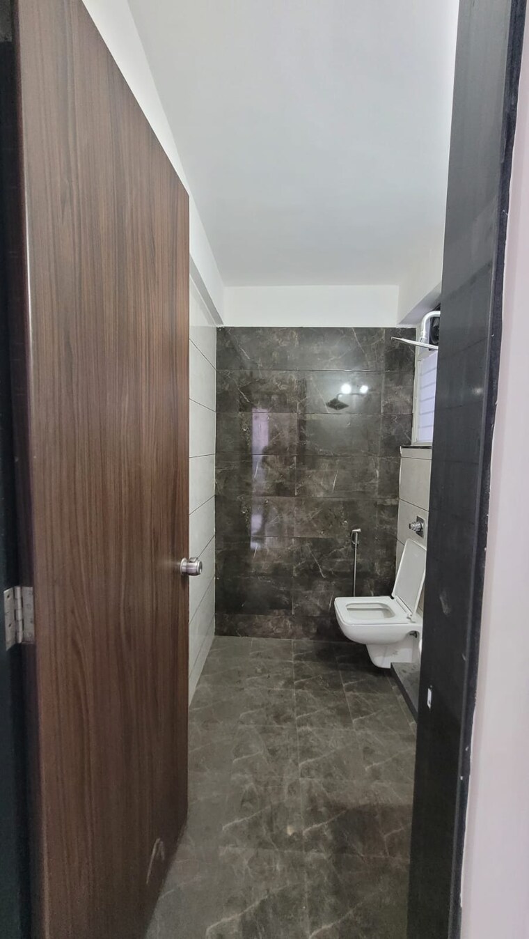 Bathroom, ar-atlas 2 Bedroom 787 Sq.Ft. Apartment In Wakad Pune 9686051