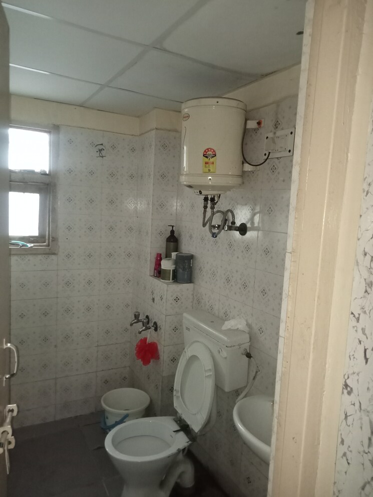 Bathroom, agrasain-spaces-aagman 2 Bedroom 593 Sq.Ft. Apartment In Sector 70 Faridabad 9686053