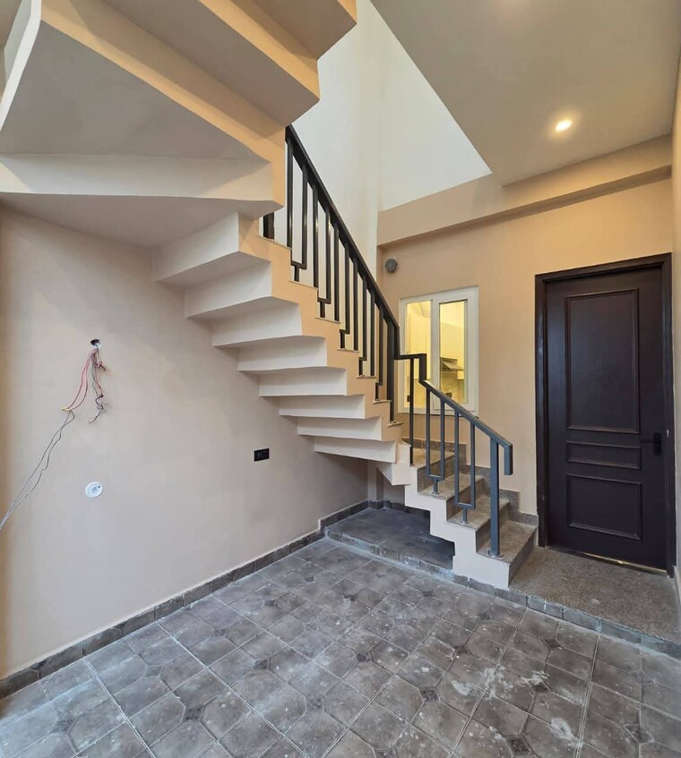 Balcony, safedabad 2 Bedroom 600 Sq.Ft. Independent House In Safedabad Lucknow 9686081