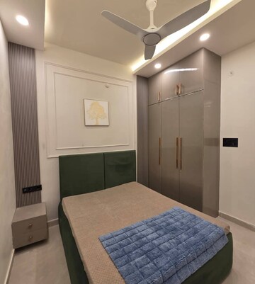 Bedroom in 2 BHK Independent House at Safedabad – for Sale