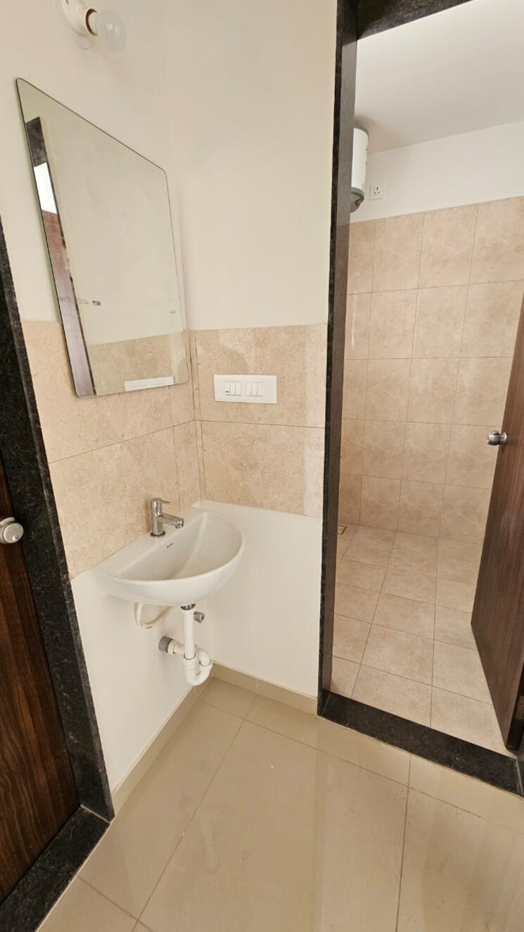 Bathroom, yashwin-orrizonte 1 Bedroom 500 Sq.Ft. Apartment In Kharadi Pune 9686095