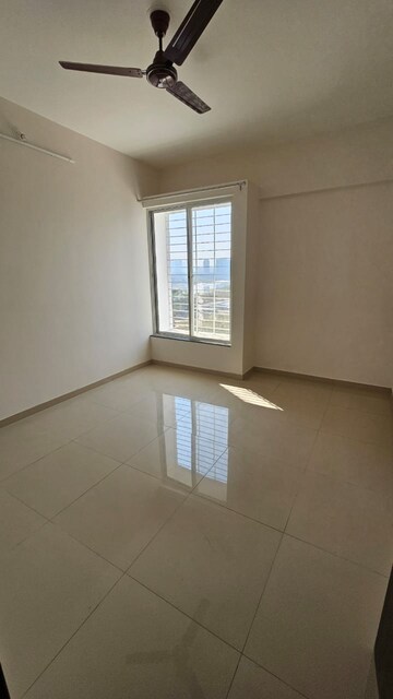 Room in 1 BHK Apartment at Yashwin Orrizonte, Kharadi – for Rent