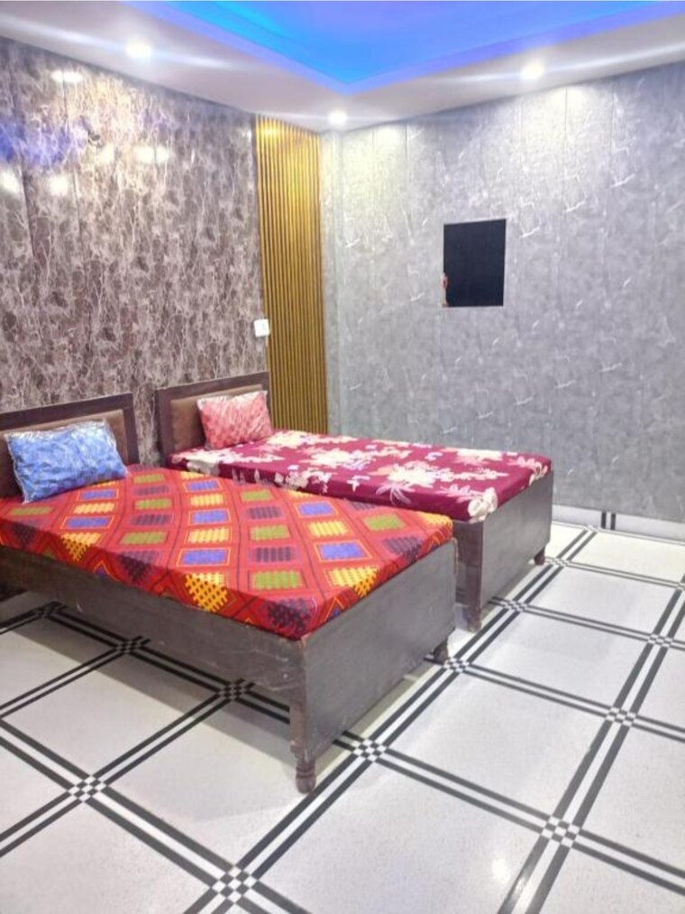 Bedroom, sector 66 Pg For Boys & Girls In Sector 66 9686142