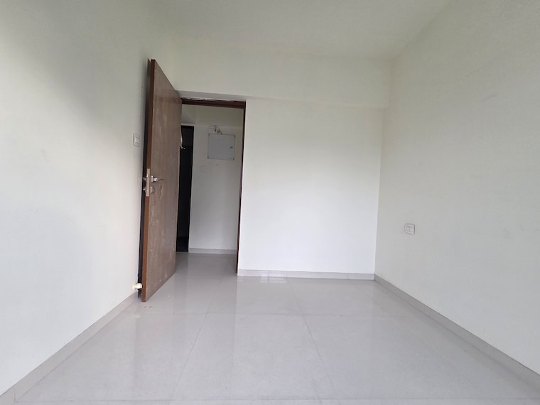 Room, goregaon west 2 Bedroom 657 Sq.Ft. Apartment In Goregaon West Mumbai 9686145