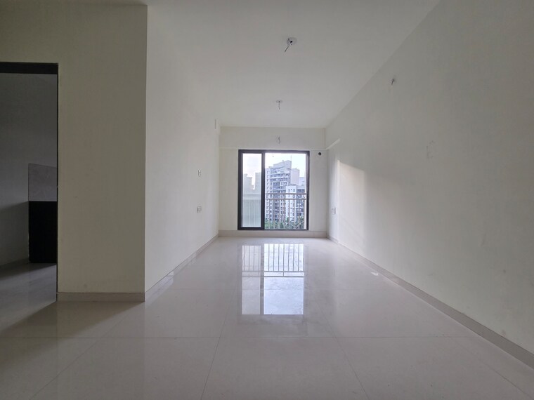 Room, goregaon west 2 Bedroom 657 Sq.Ft. Apartment In Goregaon West Mumbai 9686145