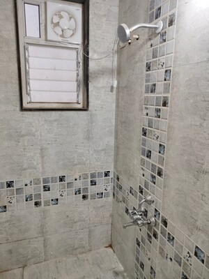 Bathroom in 1 BHK Apartment at Sector 14 Dwarka – for Rent