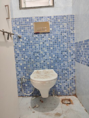 Bathroom in 1 BHK Apartment at Sector 14 Dwarka – for Rent