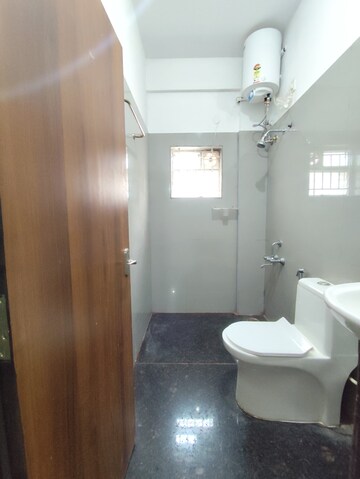 Bathroom in 1 BHK Apartment at Hsr Layout – for Rent