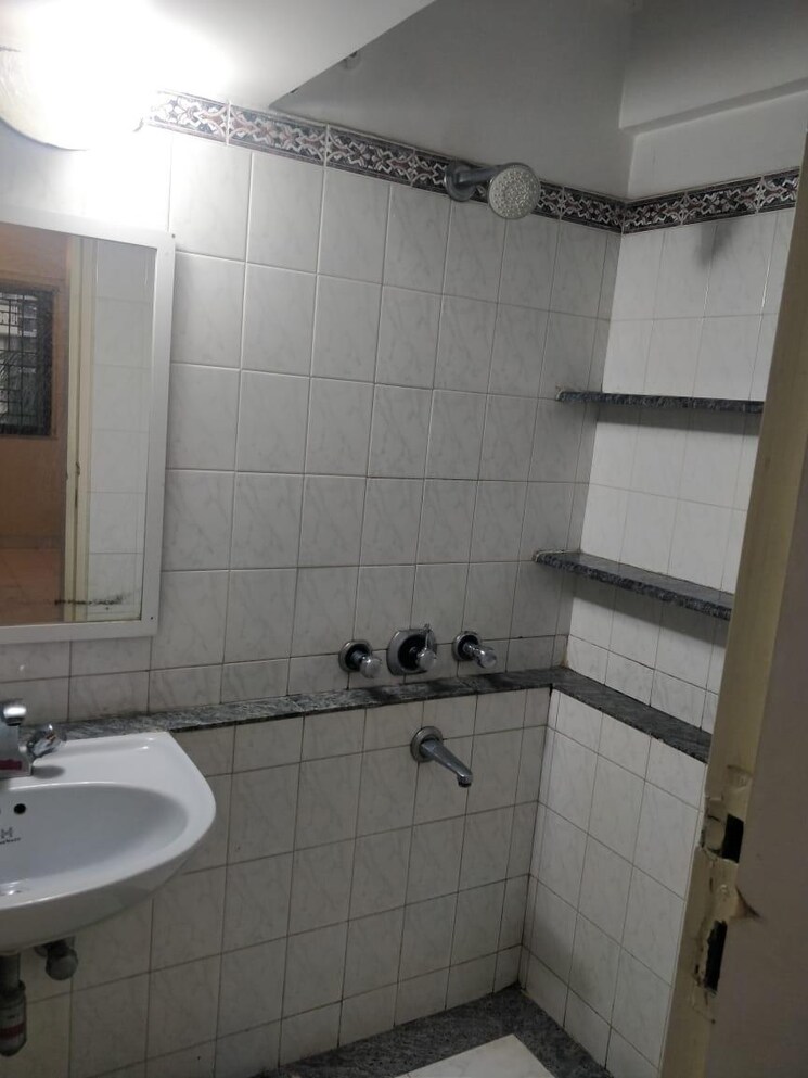 Bathroom, k-raheja-ascencio 2 Bedroom 740 Sq.Ft. Apartment In Chandivali Mumbai 9686256