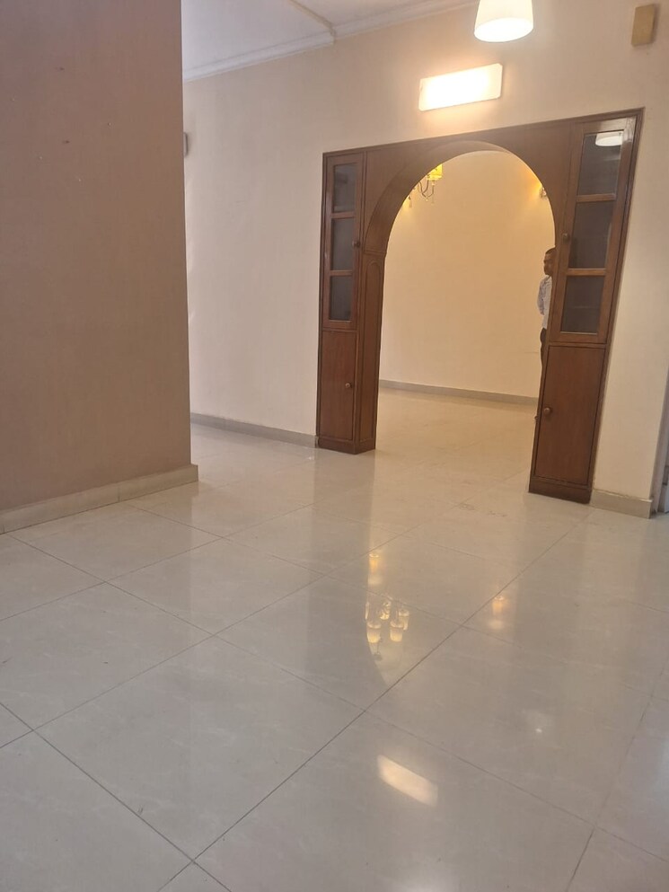 Room, vasant kunj 3 Bedroom 1500 Sq.Ft. Apartment In Vasant Kunj Delhi 9686255