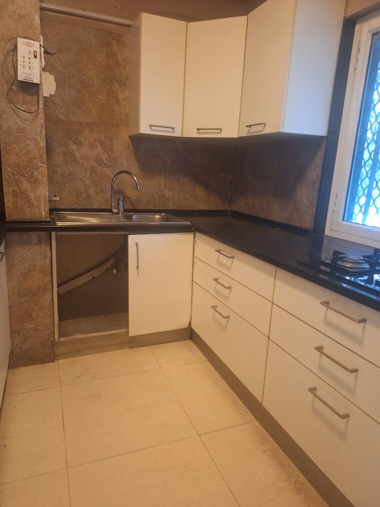 Kitchen, vasant kunj 3 Bedroom 1500 Sq.Ft. Apartment In Vasant Kunj Delhi 9686255