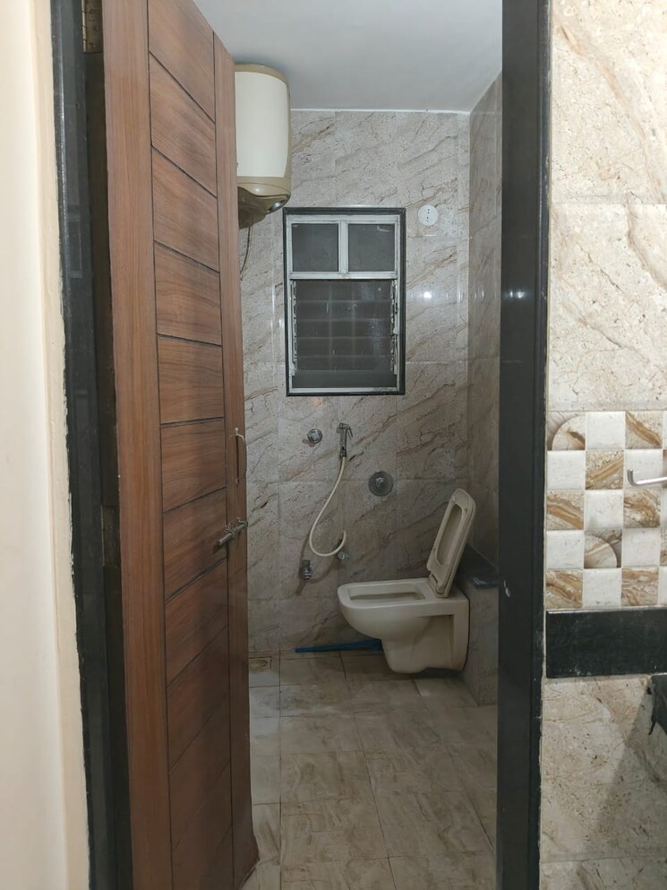 Bathroom, gk-rose-woods 2 Bedroom 1065 Sq.Ft. Apartment In Pimple Saudagar Pune 9686274