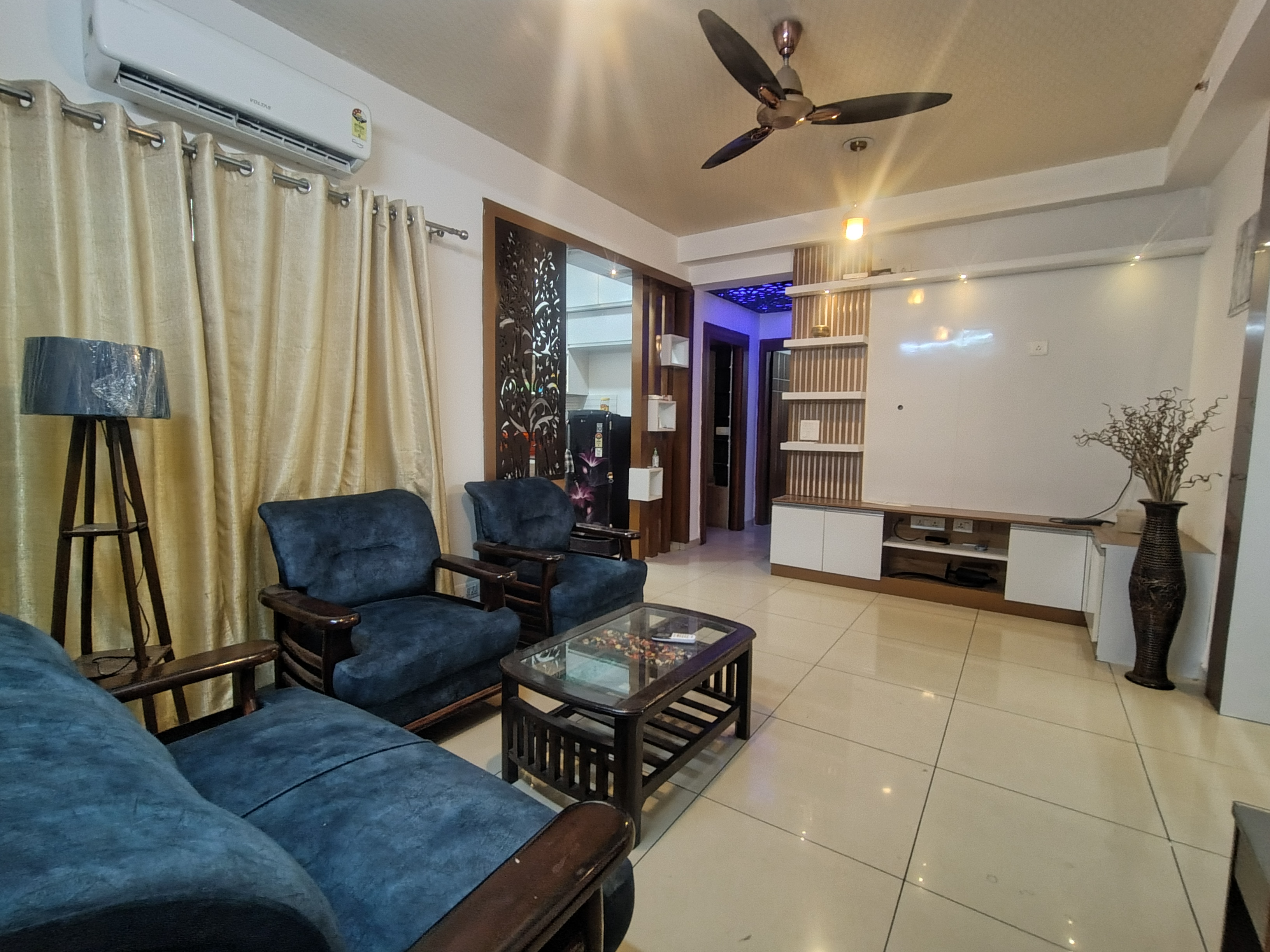 2.5 BHK + Extra Room Apartment For Rent in Gulshan Bellina