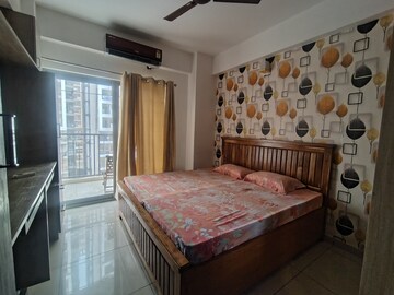 Bedroom in 2.5 BHK Apartment at Gulshan Bellina, Sector 16 Greater Noida – for Rent