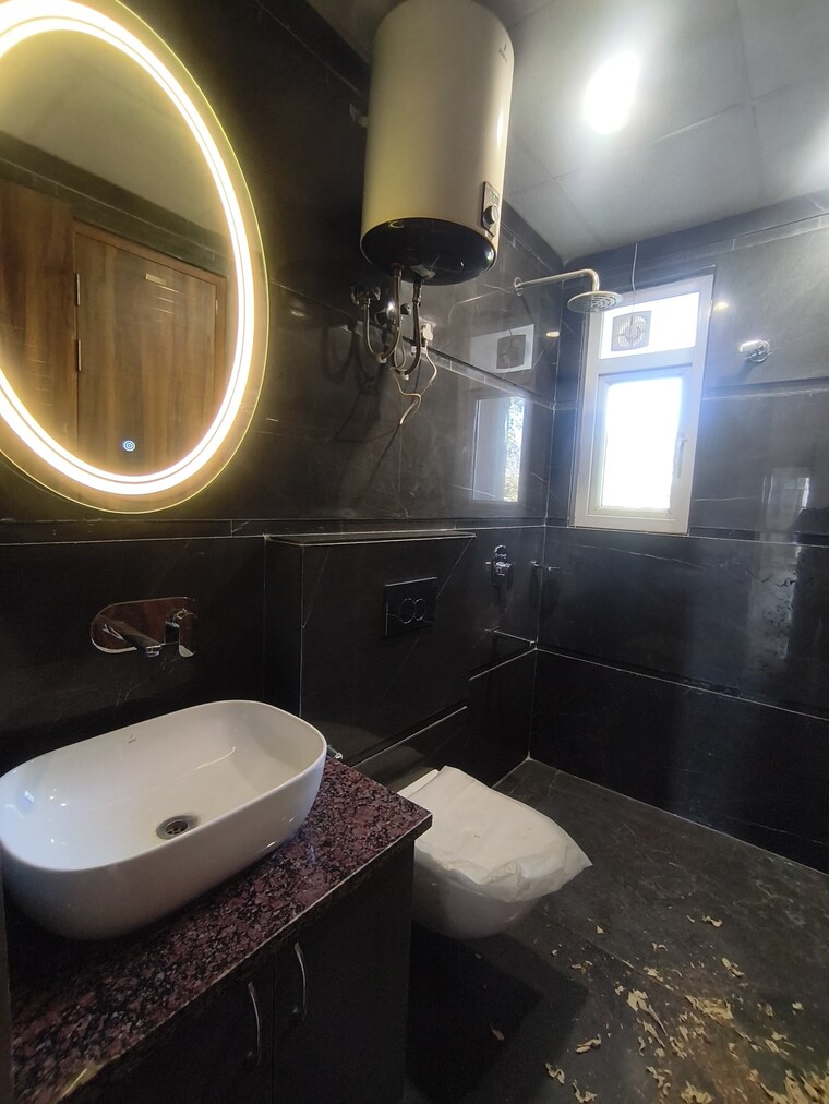 Bathroom, ansal-sushant-lok-i 3 Bedroom 1800 Sq.Ft. Builder Floor In Sector 43 Gurgaon 9686320