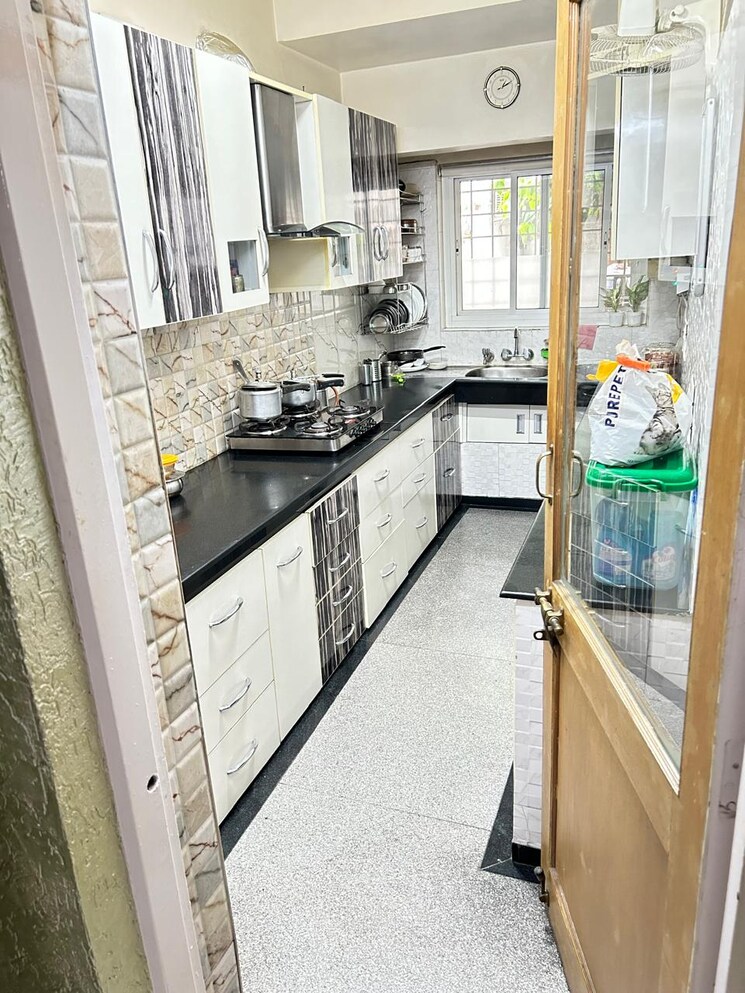 Kitchen, vasant kunj 2 Bedroom 1400 Sq.Ft. Apartment In Vasant Kunj Delhi 9686390