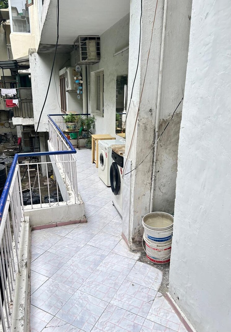 Balcony, vasant kunj 2 Bedroom 1400 Sq.Ft. Apartment In Vasant Kunj Delhi 9686390