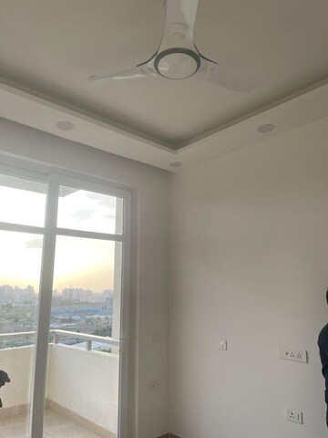 Room in 4 BHK Apartment at SS The Leaf, Sector 85 – for Sale