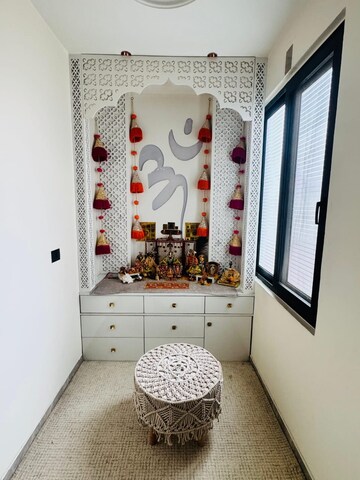 Bathroom in 4 BHK Builder Floor at Uppal Southend, Sector 49 – for Rent