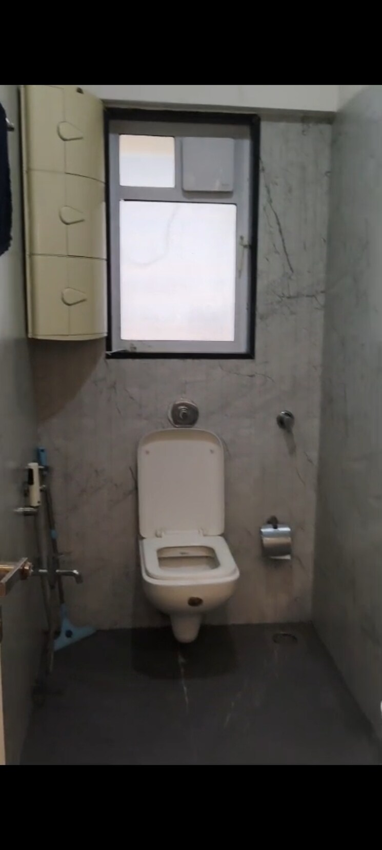 Bathroom, paranjape-schemes-royal-court 2 Bedroom 750 Sq.Ft. Apartment In Andheri East Mumbai 9686710