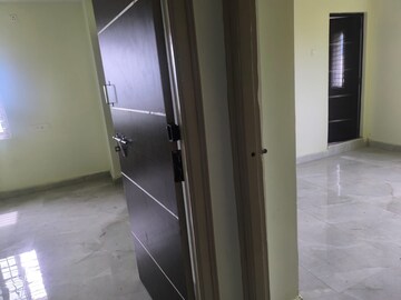 Room in 3 BHK Apartment at Sujatha Nagar – for Sale