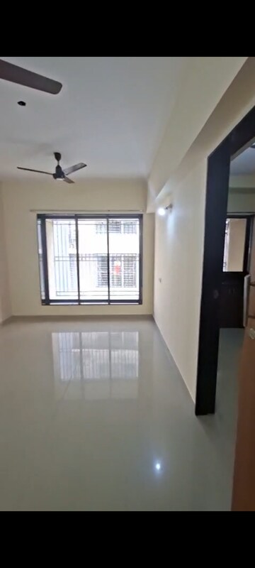 Room in 1 BHK Apartment at Vora Estate, Vile Parle East – for Rent
