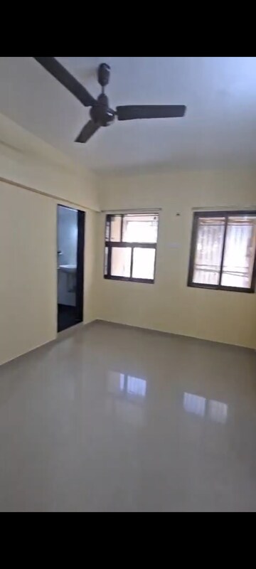 Room in 1 BHK Apartment at Vora Estate, Vile Parle East – for Rent