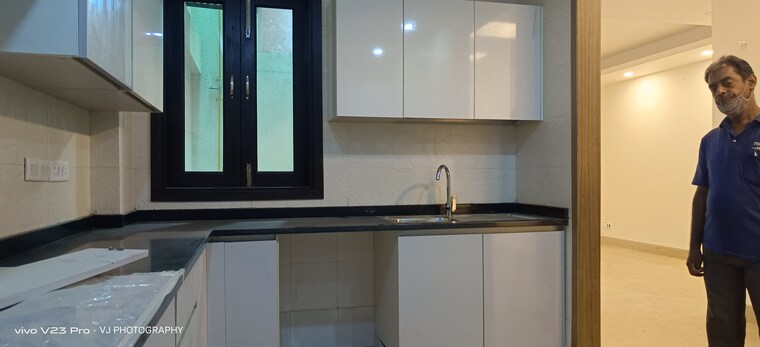 Room, malviya nagar 3 Bedroom 1800 Sq.Ft. Builder Floor In Malviya Nagar Delhi 9686827