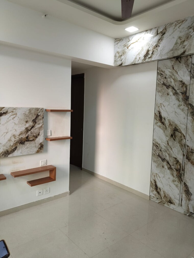 Room, kalpataru-immensa 2 Bedroom 630 Sq.Ft. Apartment In Kolshet Road Thane 9686860