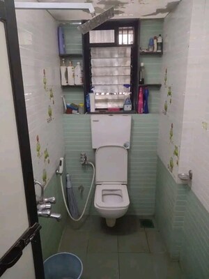 Bathroom in 3 BHK Apartment at Orchid Park, Matunga East – for Rent