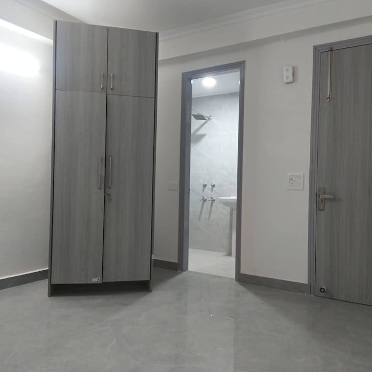 Room, saket 1 RK 400 Sq.Ft. Builder Floor In Saket Delhi 9686902