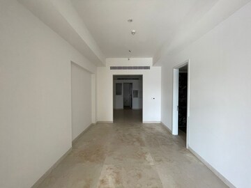 Room in 5 BHK Apartment at Mantri Blossom, Ashok Nagar – for Sale