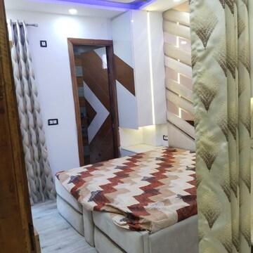 Bedroom in 2 BHK Builder Floor at Dwarka Mor – for Rent