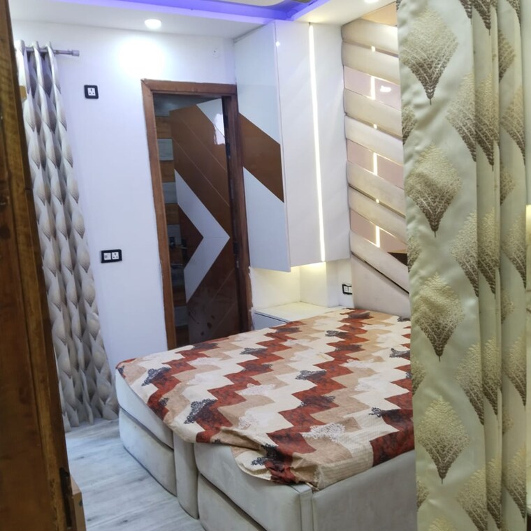Bedroom, dwarka mor 2 Bedroom 60 Sq.Yd. Builder Floor In Dwarka Mor Delhi 9686983