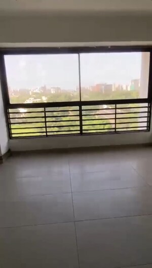 Room in  Office Space at Gota – for Rent