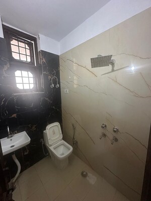 Parking in 2 BHK Independent House at Mu 1 Greater Noida – for Sale