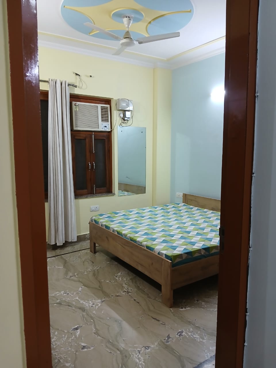 Bedroom in 3 BHK Builder Floor at Sector 52 – for Rent
